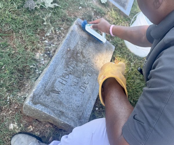 10XX HEADSTONE 8