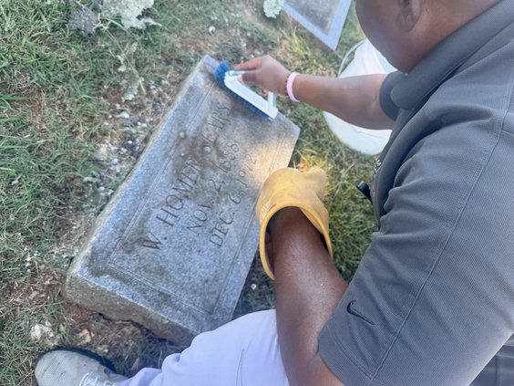 10XX HEADSTONE 8