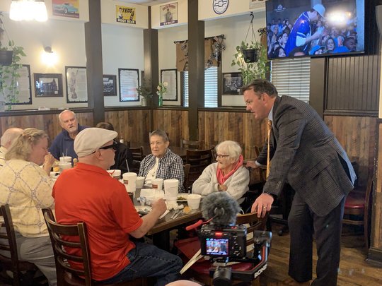 ‘Taxes are eating our lunch’: Lt. Gov. Burt Jones, other lawmakers promise to eliminate income tax during stop at Longstreet Cafe