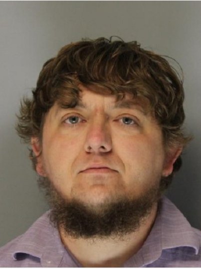 Gainesville man charged with sexually assaulting teen girl