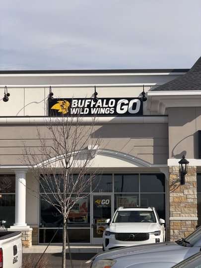 This national wings chain has new eatery just outside Hall County