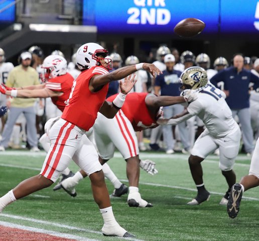 High school football: Three Gainesville High players receive preseason All-State honor