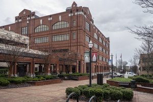COURTHOUSE 1.jpg
