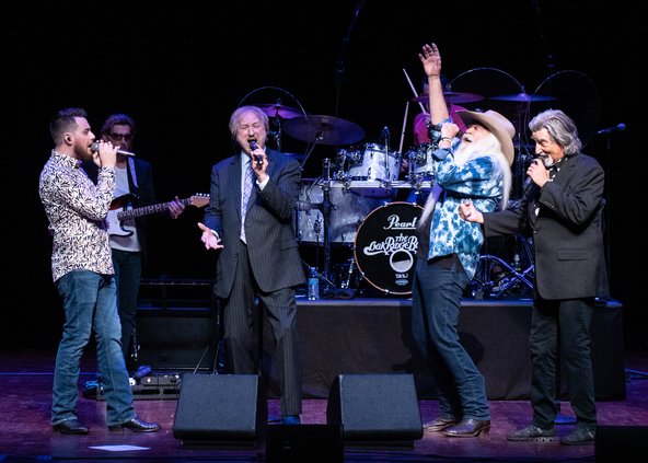 020626 OAK RIDGE BOYS 1