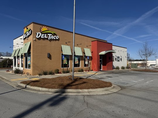 The Del Taco in Gainesville has closed — along with all other Georgia stores. Here’s what we know.