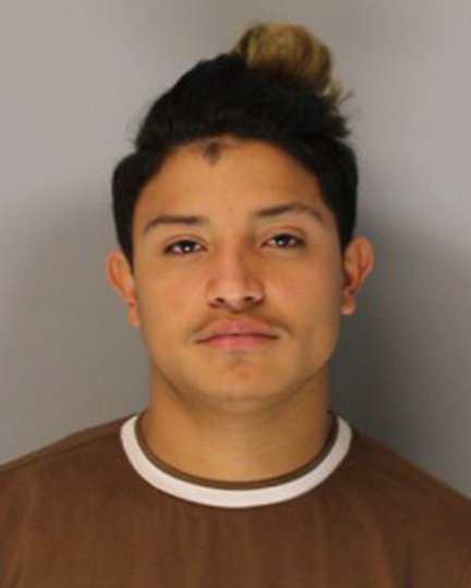 Gainesville man, 19, faces sex crimes charges involving 15-year-old girl