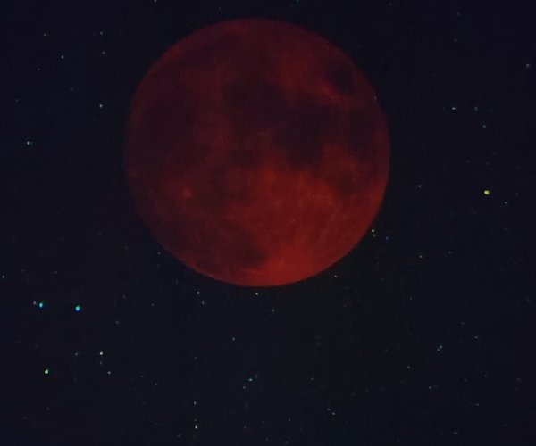0227BLOODMOON