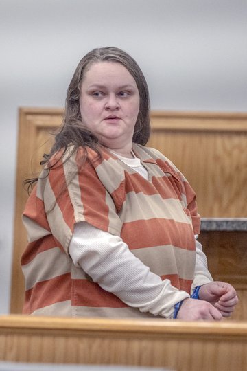 DA seeks death penalty for woman charged with murder of 4-year-old girl found in car trunk