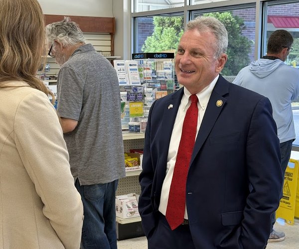 Buddy Carter campaign stop May 5, 2026.jpg