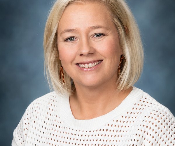 Mandy Dale.jpg