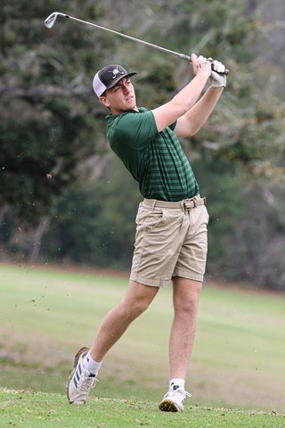Through injury and adversity, North Hall grad Daniel Jones finds his fairway to Truett McConnell
