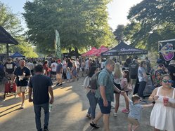 0417FOODTRUCK 11
