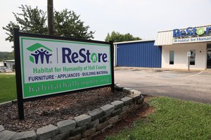 072926_Habitat ReStore_0001.jpg