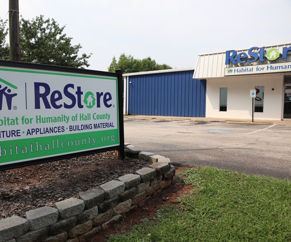 072926_Habitat ReStore_0001.jpg