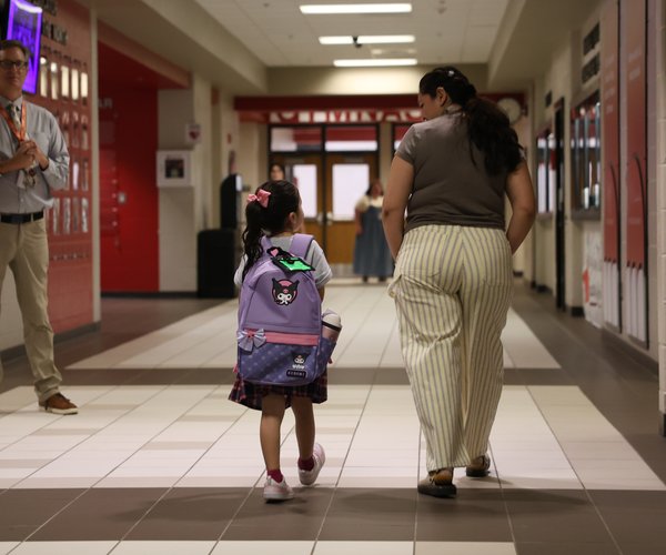 080426_First Day of School_0149.jpg