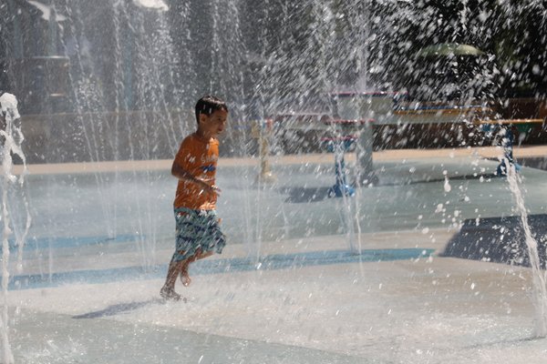 081426_Heat Advisory_4.jpg