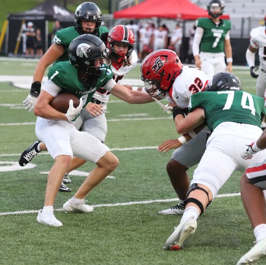 Game of the Week: East Hall, North Hall anticipate next chapter in county's oldest football rivalry