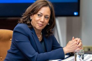 Kamala Harris Center Square