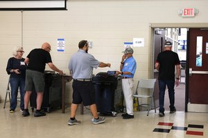 101326_EarlyVoting_194.jpg