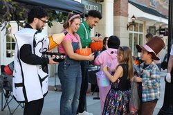 103026_TrickorTreatSquare_78.jpg